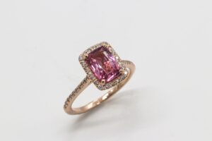 pierre precieuse bague fiancailles