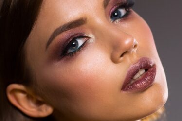 Faites durer votre maquillage toute la journée
