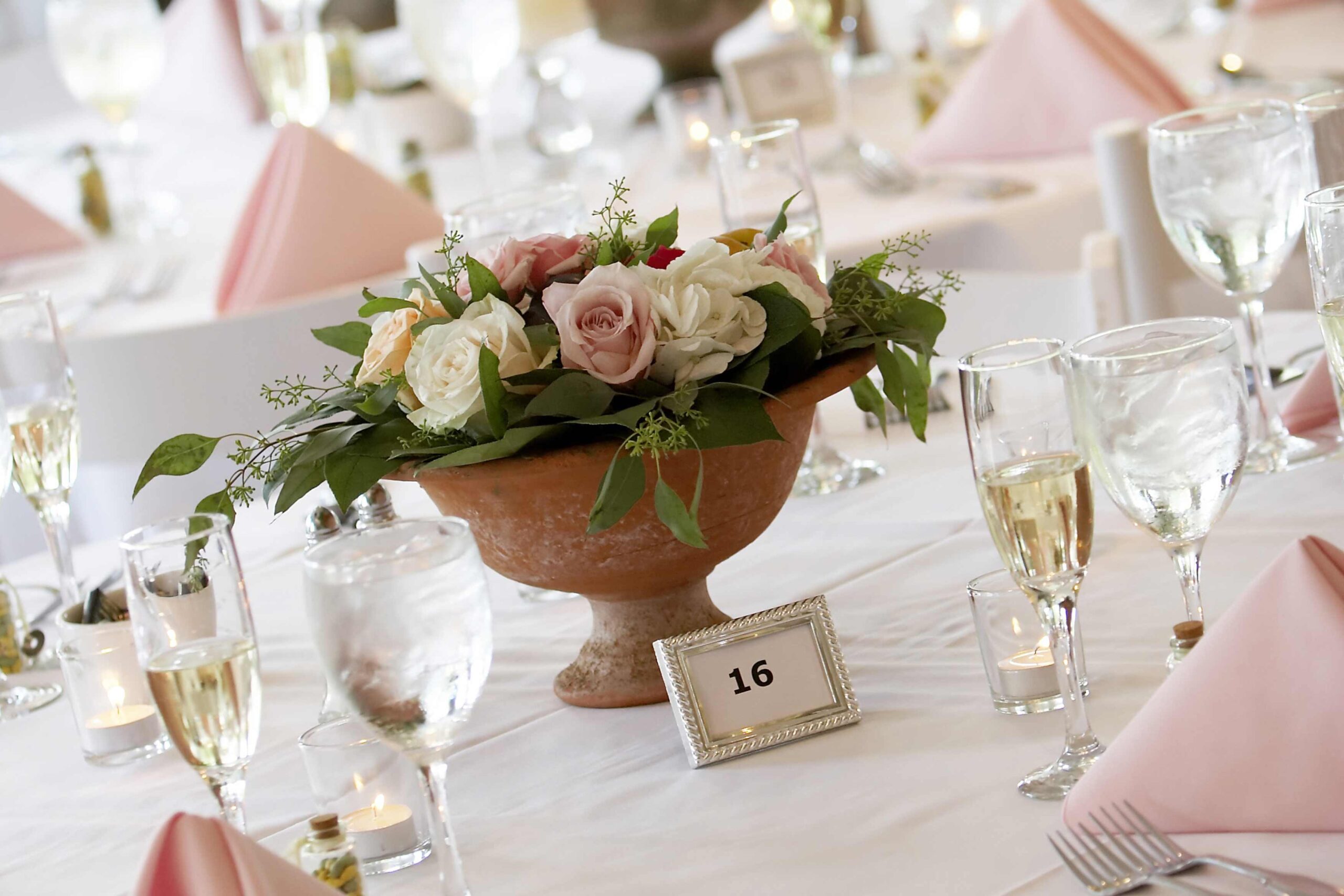 Décoration florale mariage roses