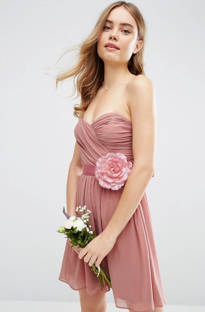 Robe de demoiselle d'honneur rose courte