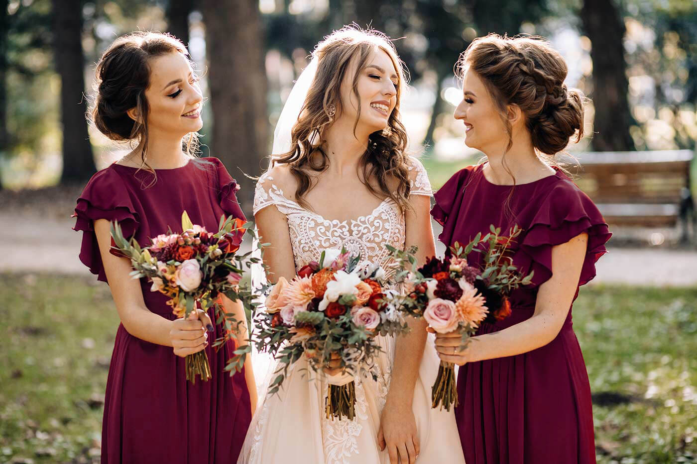 Robes de demoiselle d'honneur rouge vin