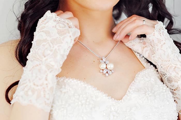collier de bijoux de mariée
