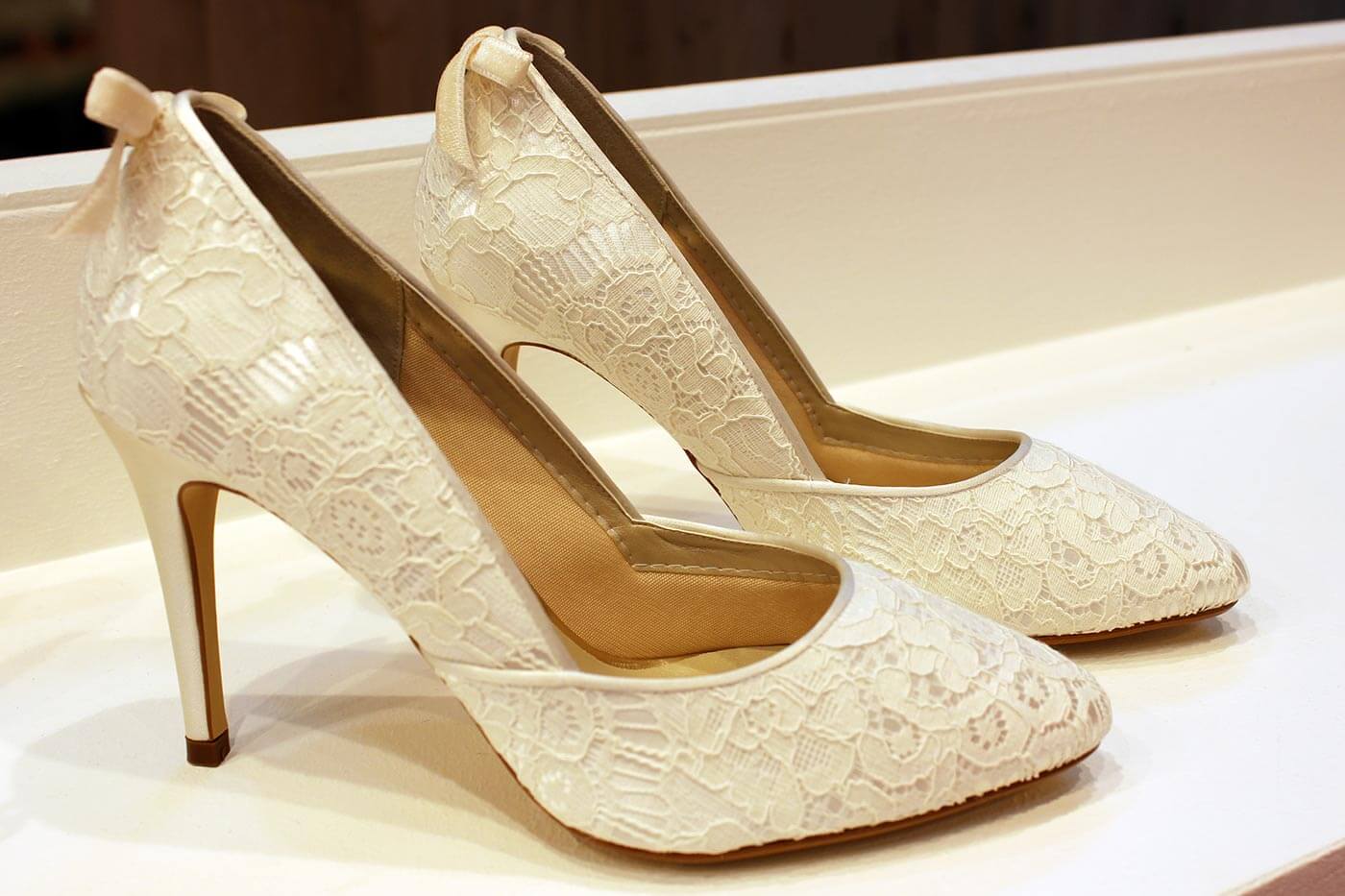 Chaussures de mariée avec dentelle de Elsa Coloured Shoes