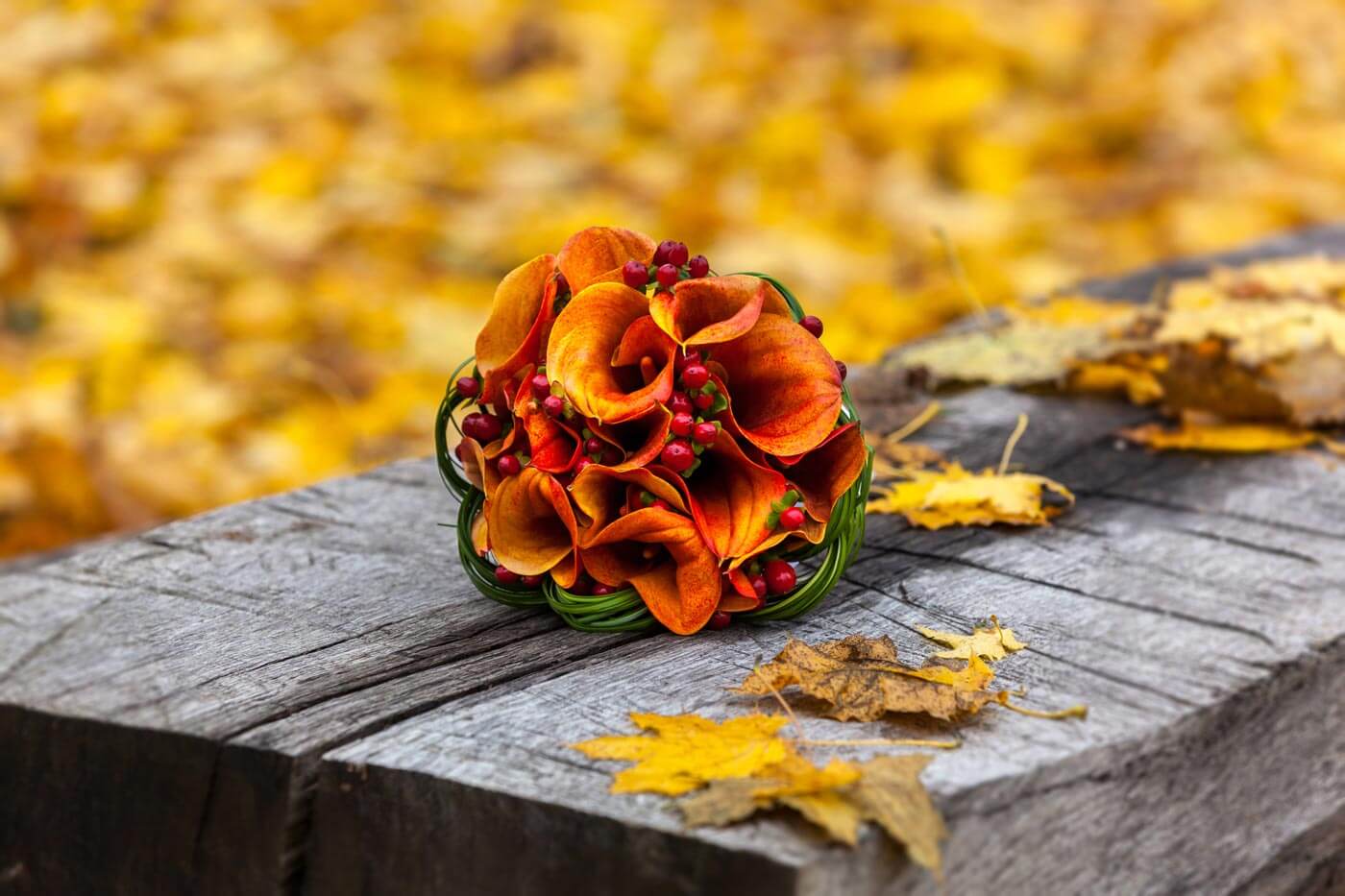 bouquet de mariée avec des callas oranges