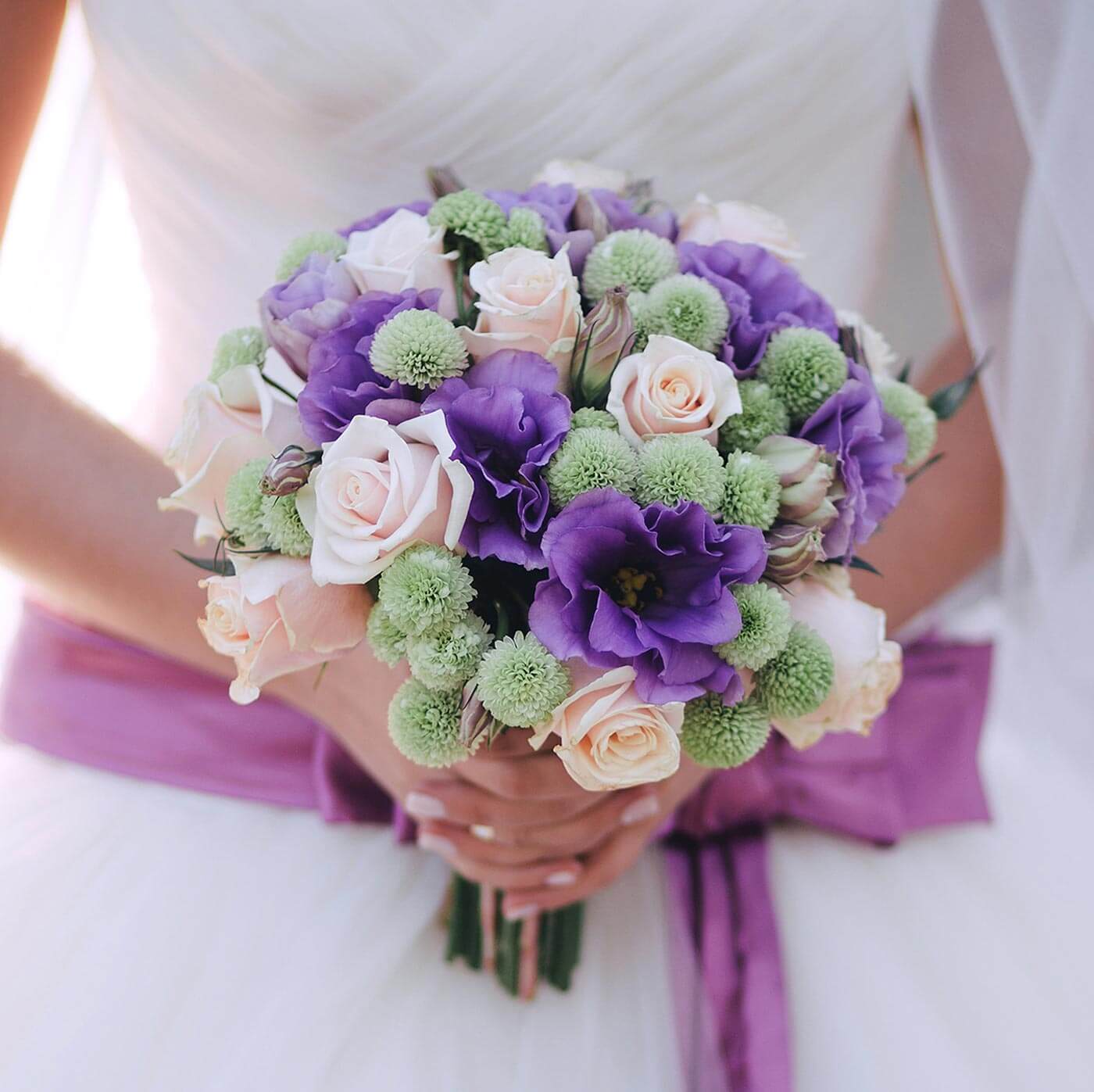 bouquet de mariée violet crème