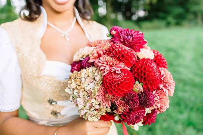 bouquet de mariée dahlia