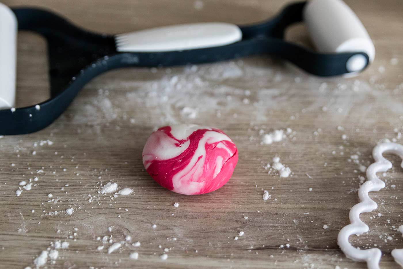 outil fondant pour roses