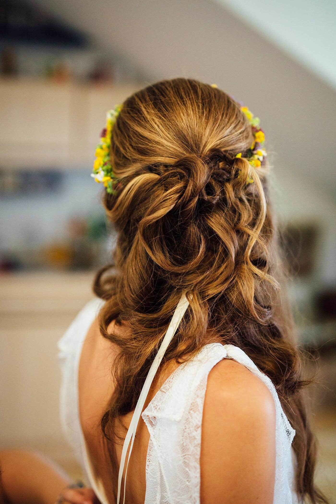 coiffure de mariée semi-ouverte