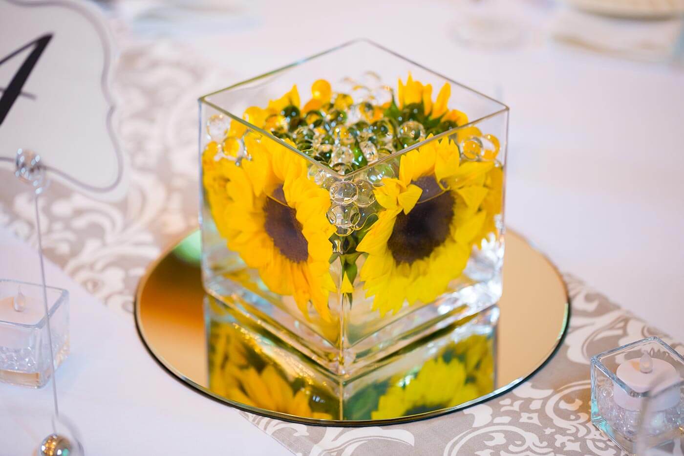 décoration de mariage avec des tournesols