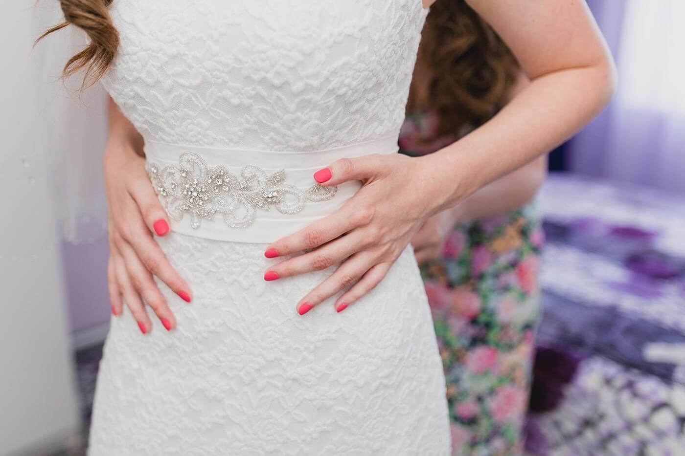 beaux ongles de mariage