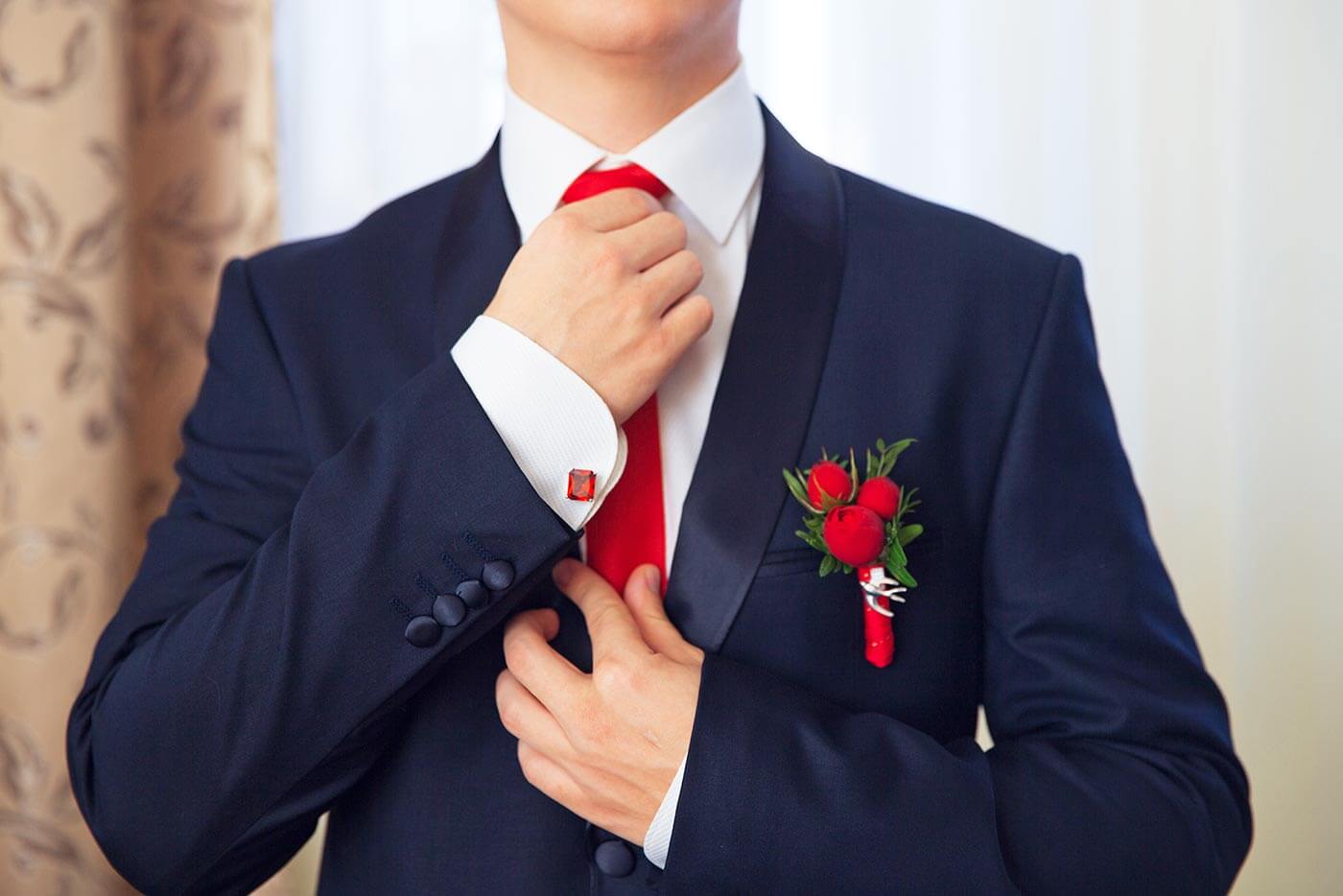 nœud de cravate pour le mariage