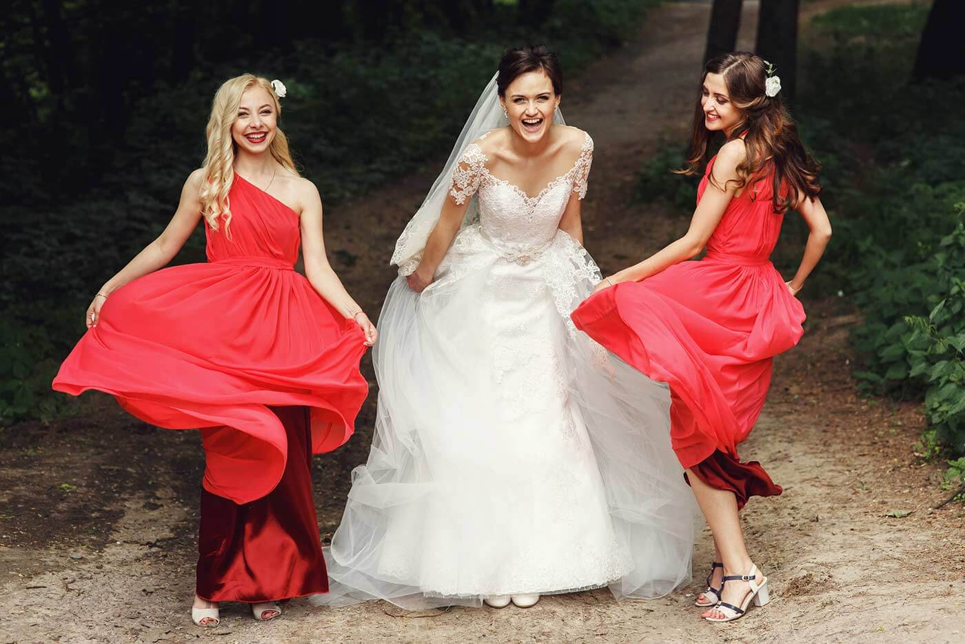 Robe rouge de demoiselle d'honneur